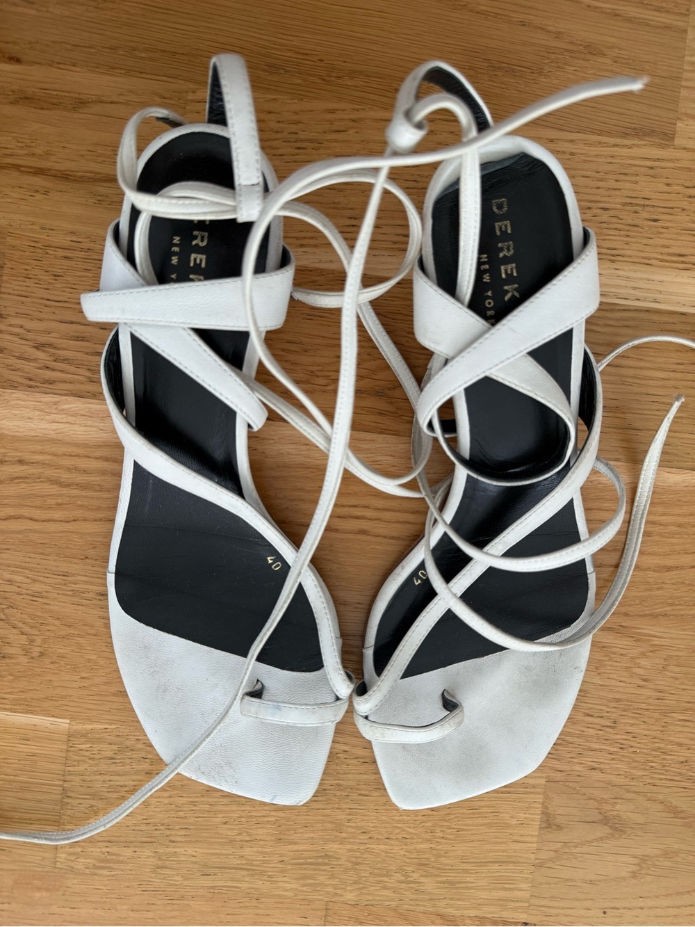 Derek Lam White Leather Lace-Up Toe Loop Sandals